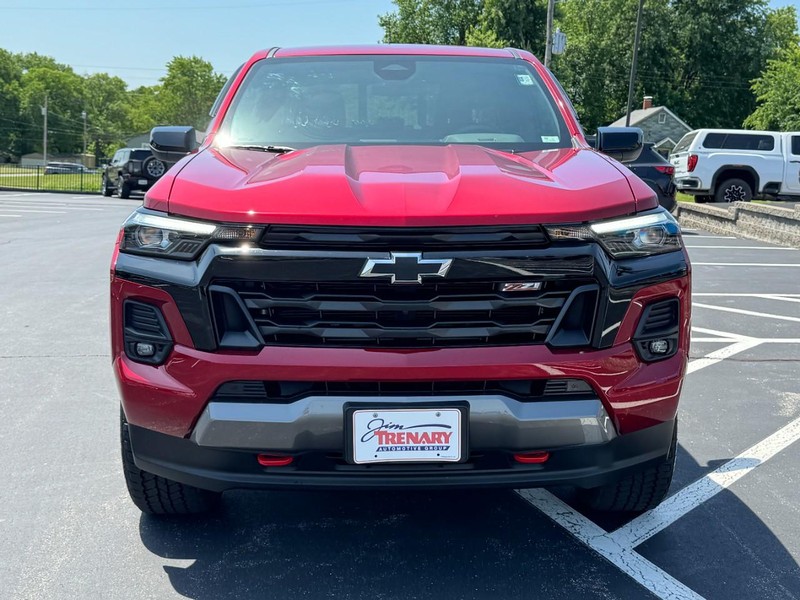 Chevrolet Colorado Vehicle Full-screen Gallery Image 09