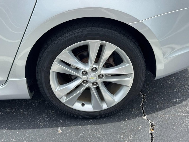 Chevrolet Cruze Vehicle Full-screen Gallery Image 07