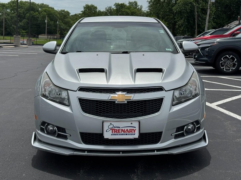 Chevrolet Cruze Vehicle Full-screen Gallery Image 09