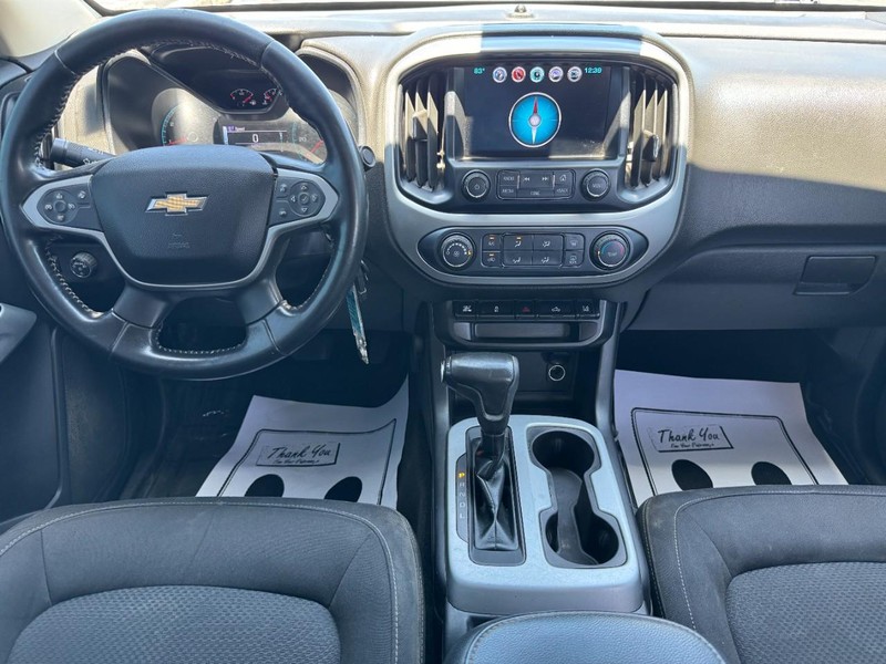 Chevrolet Colorado Vehicle Full-screen Gallery Image 11