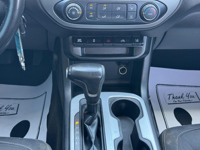 Chevrolet Colorado Vehicle Full-screen Gallery Image 14
