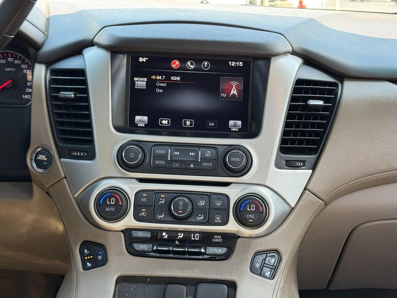 GMC Yukon Vehicle Image 15