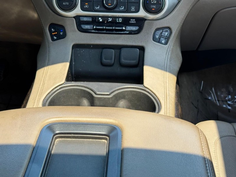 GMC Yukon Vehicle Image 16