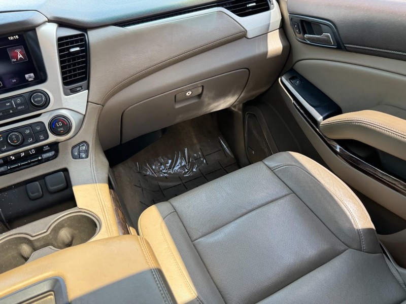 GMC Yukon Vehicle Image 17