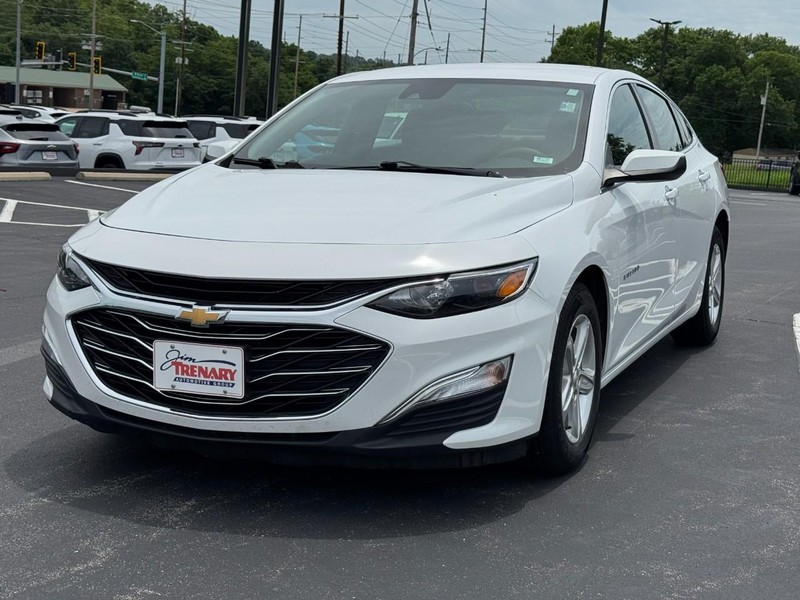 Chevrolet Malibu Vehicle Image 07