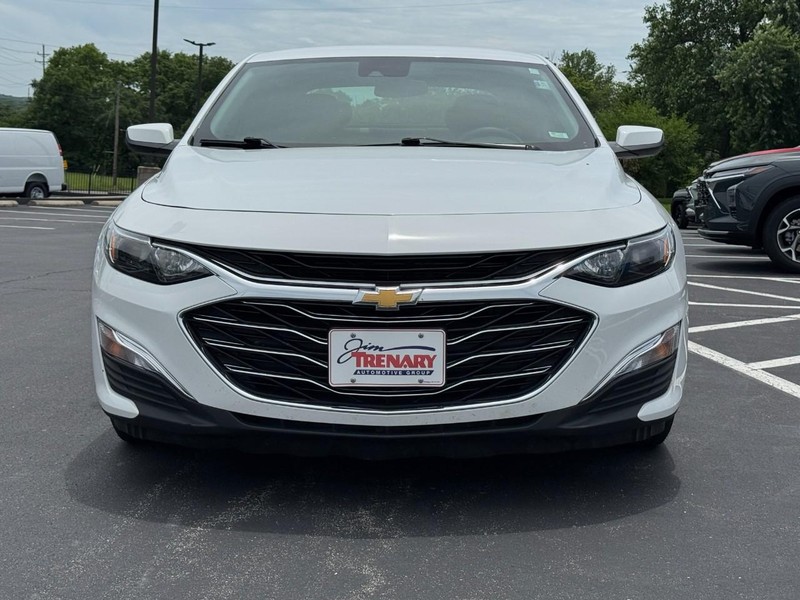 Chevrolet Malibu Vehicle Image 08