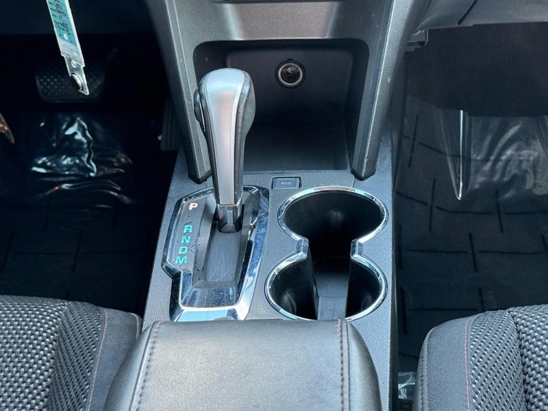 Chevrolet Equinox Vehicle Image 14
