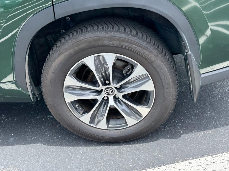 Toyota Highlander Vehicle Image 07
