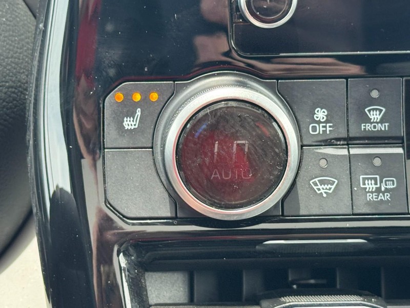 Toyota Highlander Vehicle Image 21