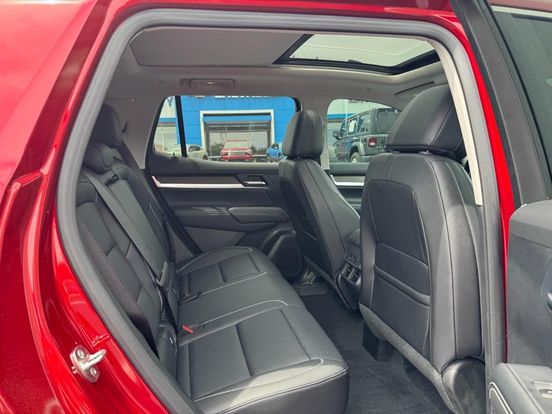 GMC Terrain Vehicle Image 11