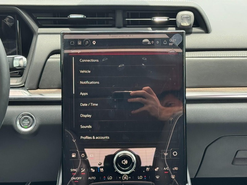 GMC Terrain Vehicle Image 14