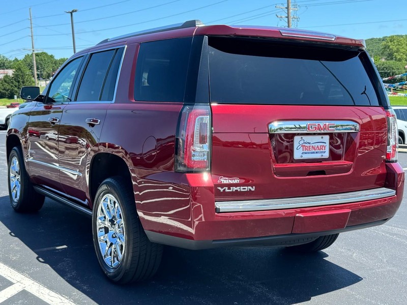 GMC Yukon Vehicle Image 06
