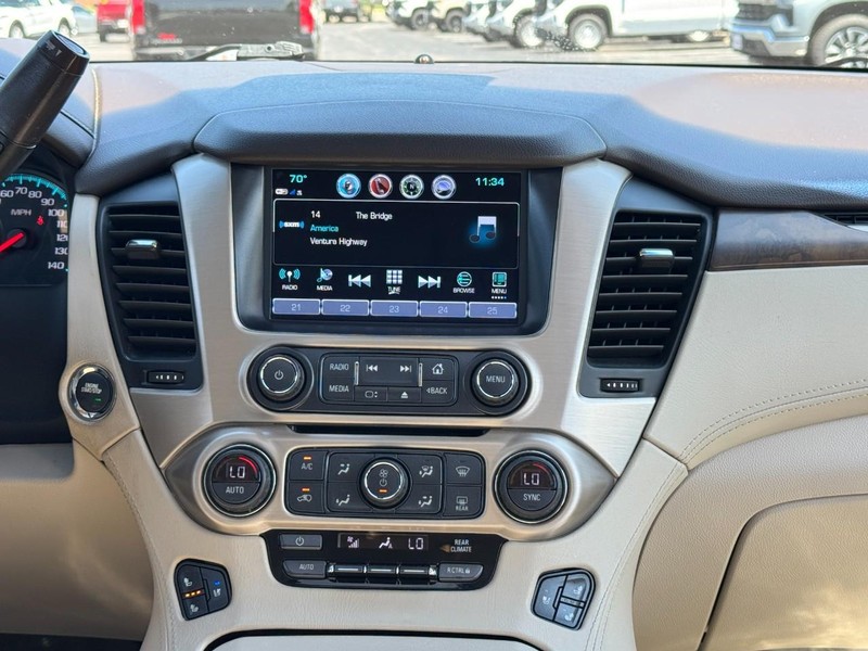 GMC Yukon Vehicle Image 14