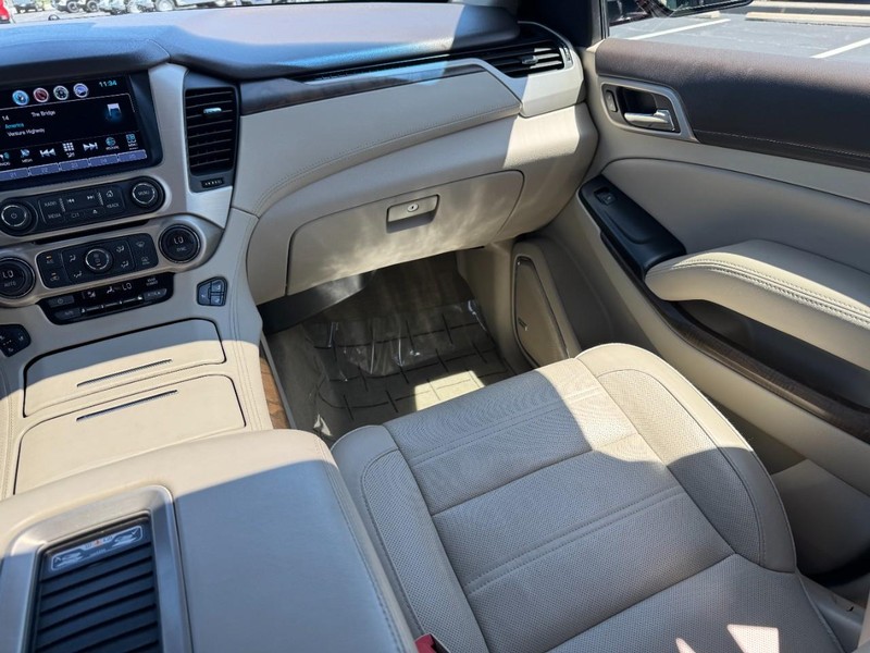 GMC Yukon Vehicle Image 16