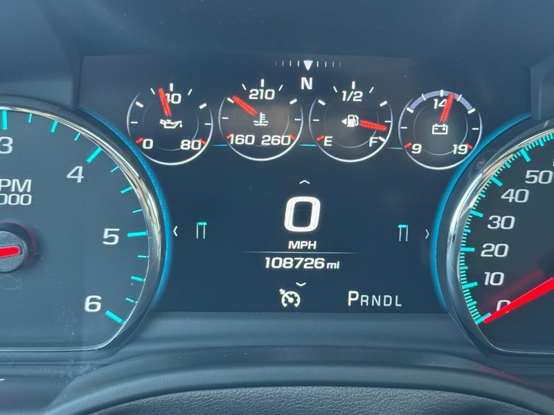 GMC Yukon Vehicle Image 21