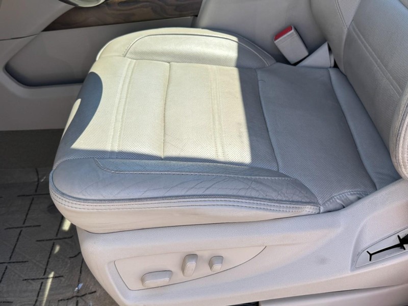 GMC Yukon Vehicle Image 26