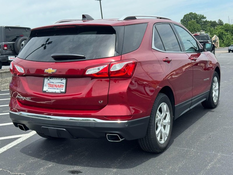Chevrolet Equinox Vehicle Full-screen Gallery Image 03