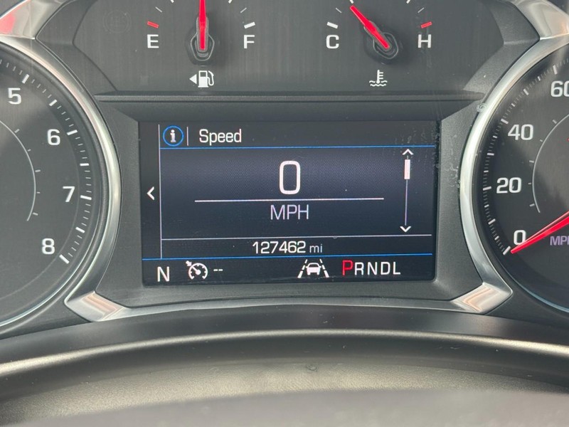 Chevrolet Equinox Vehicle Full-screen Gallery Image 18
