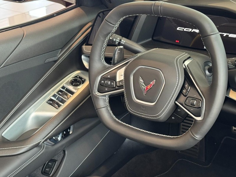 Chevrolet Corvette Vehicle Image 08