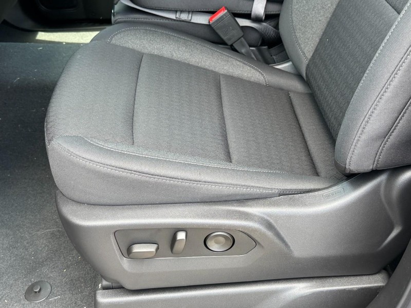 Chevrolet Silverado 1500 Vehicle Image 14