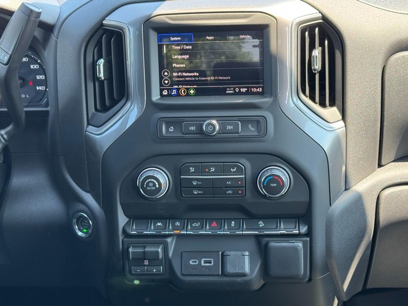 Chevrolet Silverado 1500 Vehicle Image 09