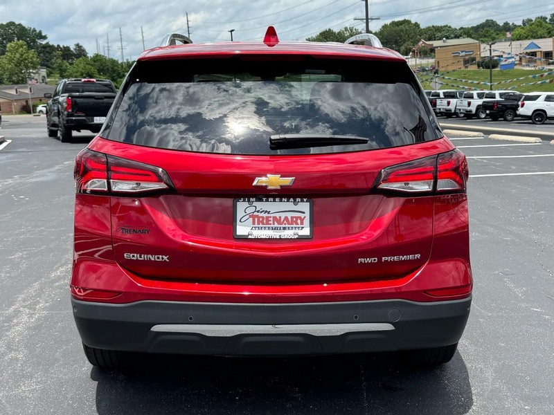 Chevrolet Equinox Vehicle Full-screen Gallery Image 04