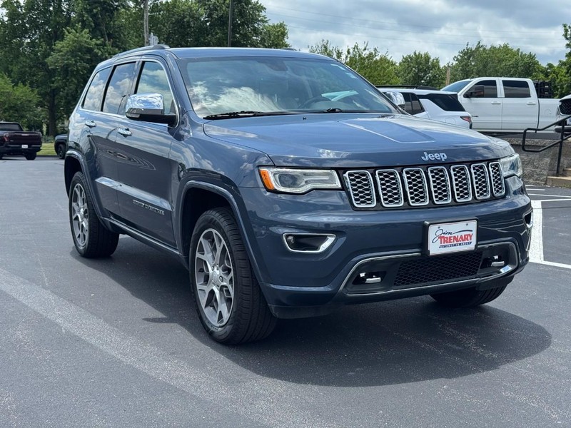 Jeep Grand Cherokee Vehicle Image 02