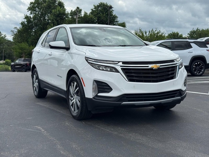 Chevrolet Equinox Vehicle Full-screen Gallery Image 02