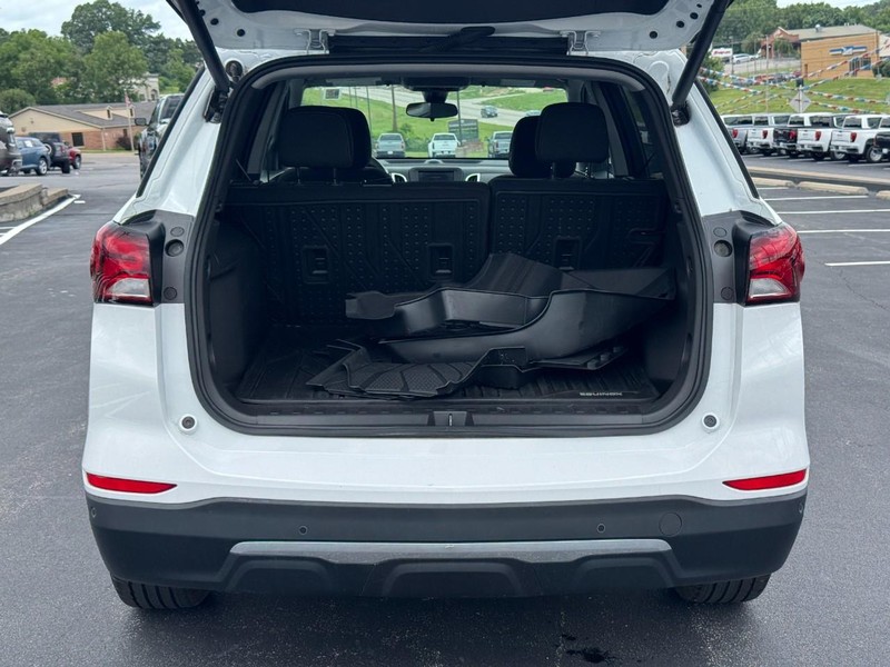 Chevrolet Equinox Vehicle Full-screen Gallery Image 05