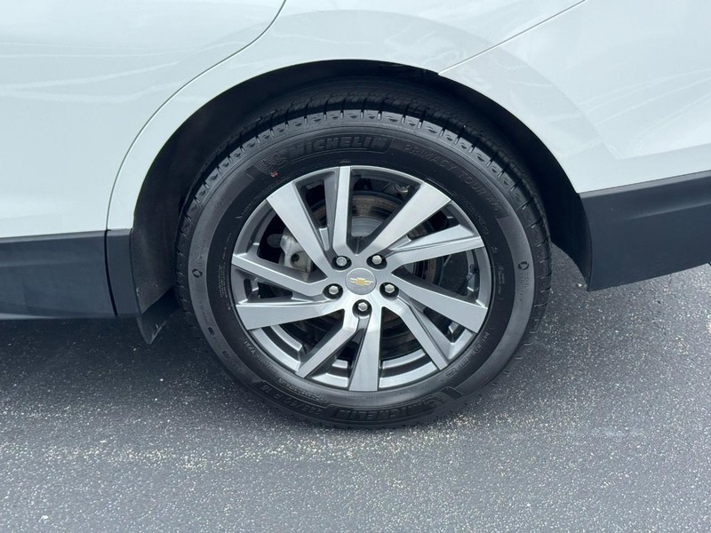Chevrolet Equinox Vehicle Full-screen Gallery Image 07