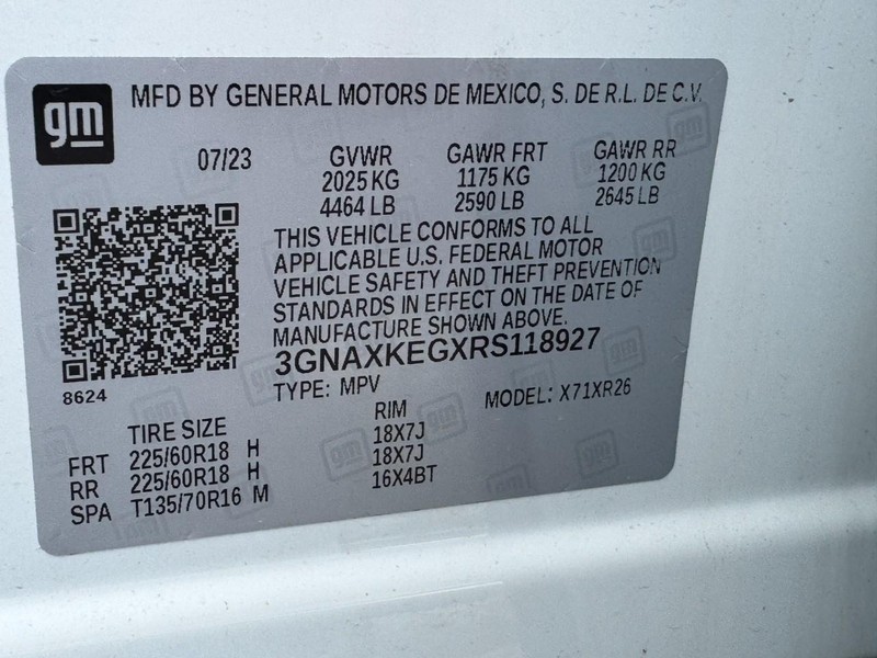 Chevrolet Equinox Vehicle Full-screen Gallery Image 24