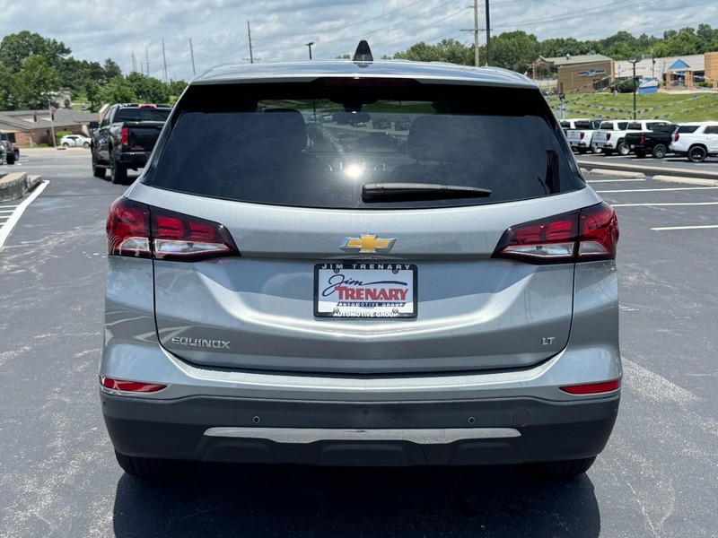 Chevrolet Equinox Vehicle Full-screen Gallery Image 04