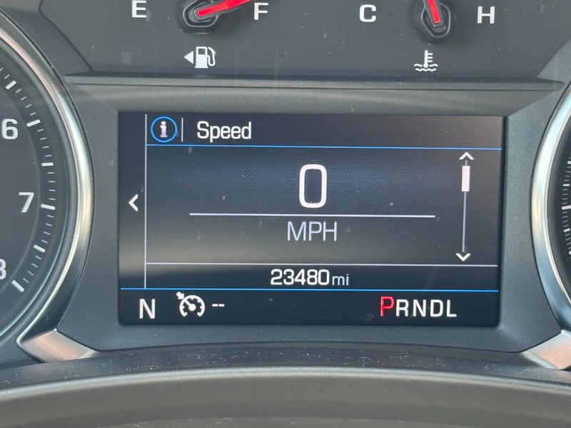 Chevrolet Equinox Vehicle Full-screen Gallery Image 18