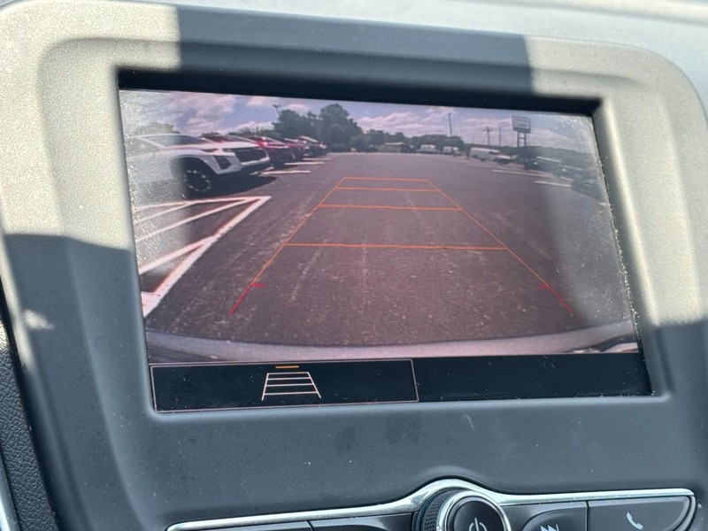 Chevrolet Equinox Vehicle Full-screen Gallery Image 20