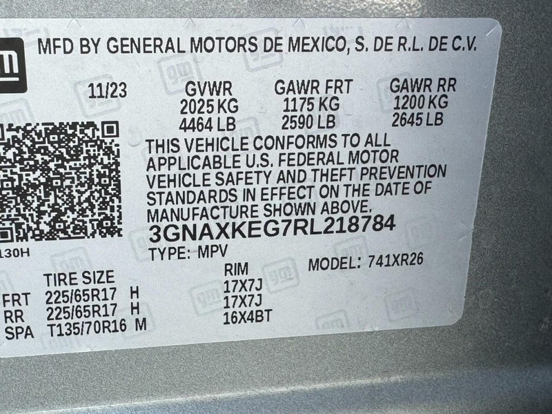 Chevrolet Equinox Vehicle Full-screen Gallery Image 23