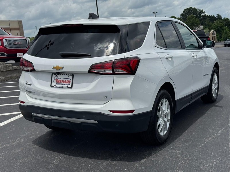 Chevrolet Equinox Vehicle Full-screen Gallery Image 03