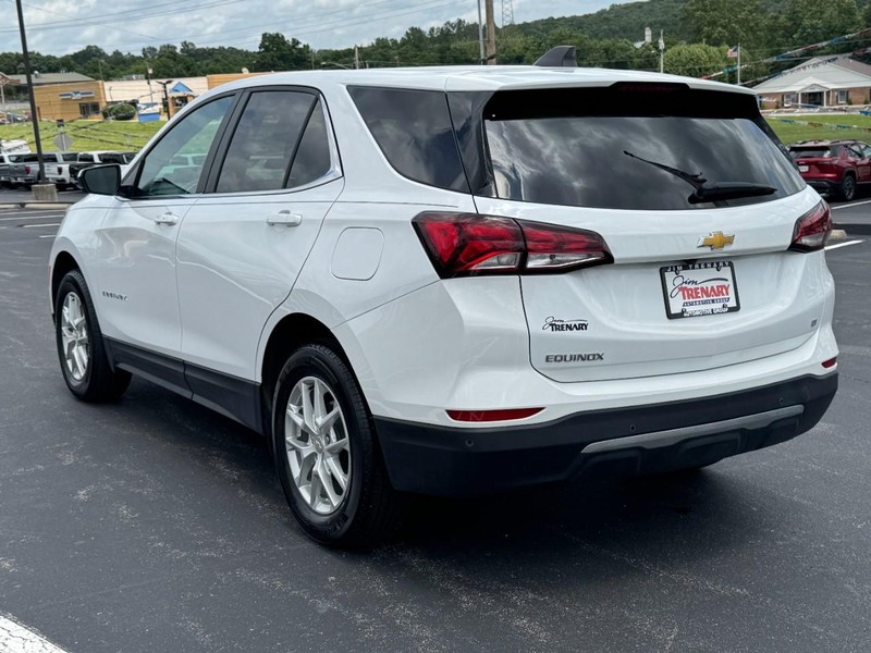 Chevrolet Equinox Vehicle Full-screen Gallery Image 06
