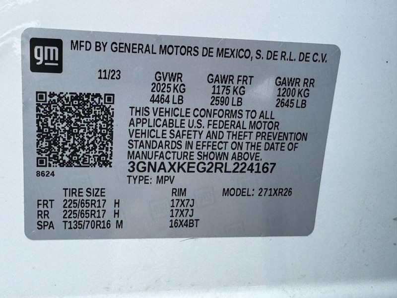 Chevrolet Equinox Vehicle Full-screen Gallery Image 24
