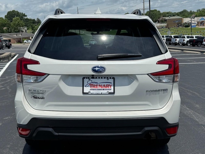 Subaru Forester Vehicle Image 04