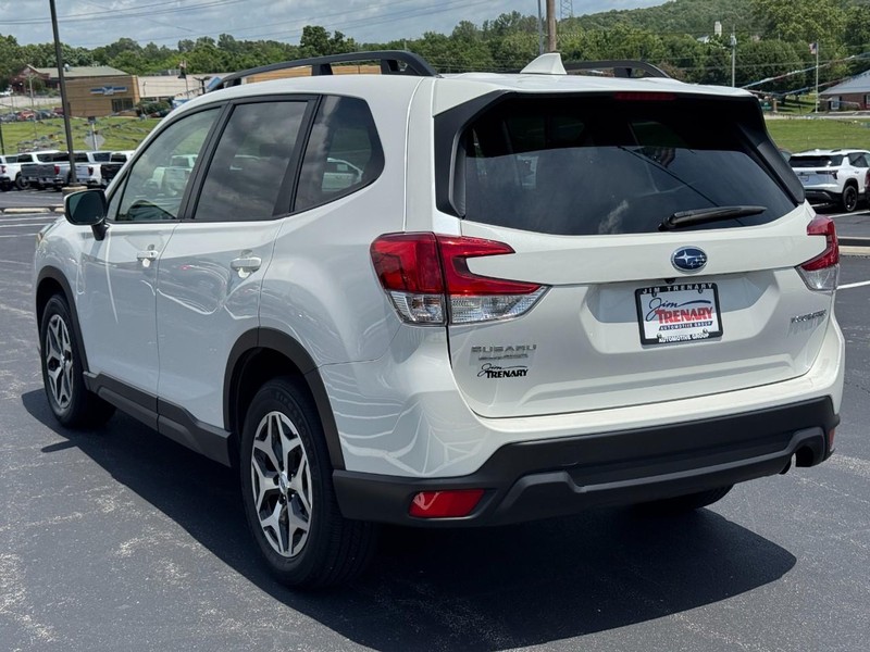 Subaru Forester Vehicle Image 06