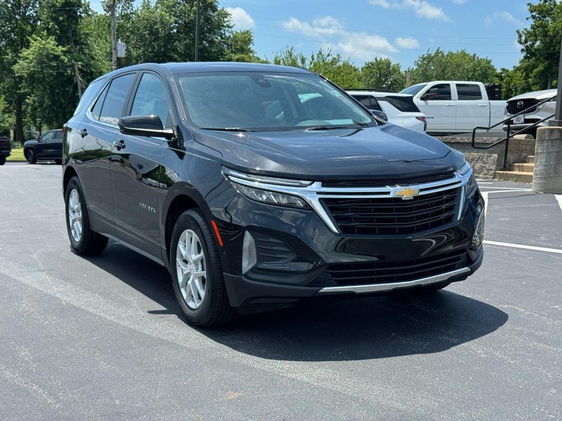 Chevrolet Equinox Vehicle Full-screen Gallery Image 02