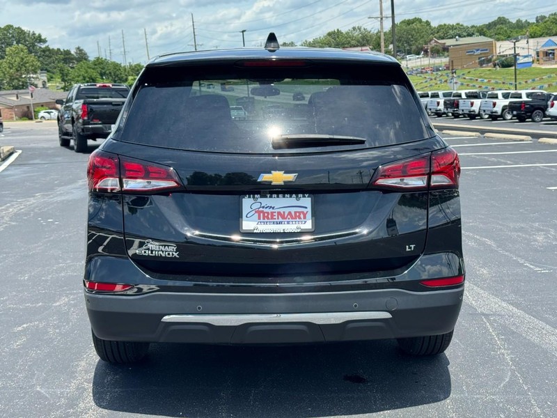 Chevrolet Equinox Vehicle Full-screen Gallery Image 04