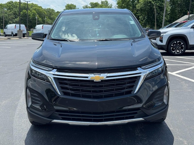 Chevrolet Equinox Vehicle Full-screen Gallery Image 09