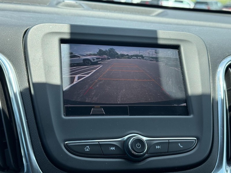 Chevrolet Equinox Vehicle Full-screen Gallery Image 20