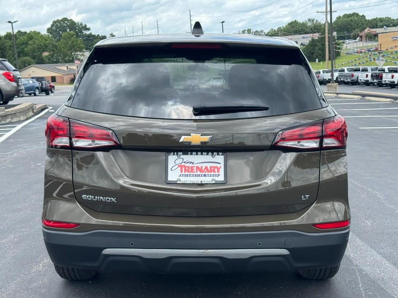 Chevrolet Equinox Vehicle Full-screen Gallery Image 04