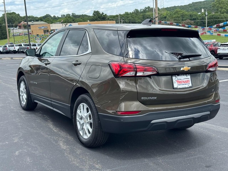 Chevrolet Equinox Vehicle Full-screen Gallery Image 06
