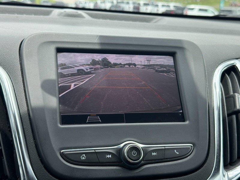 Chevrolet Equinox Vehicle Full-screen Gallery Image 20