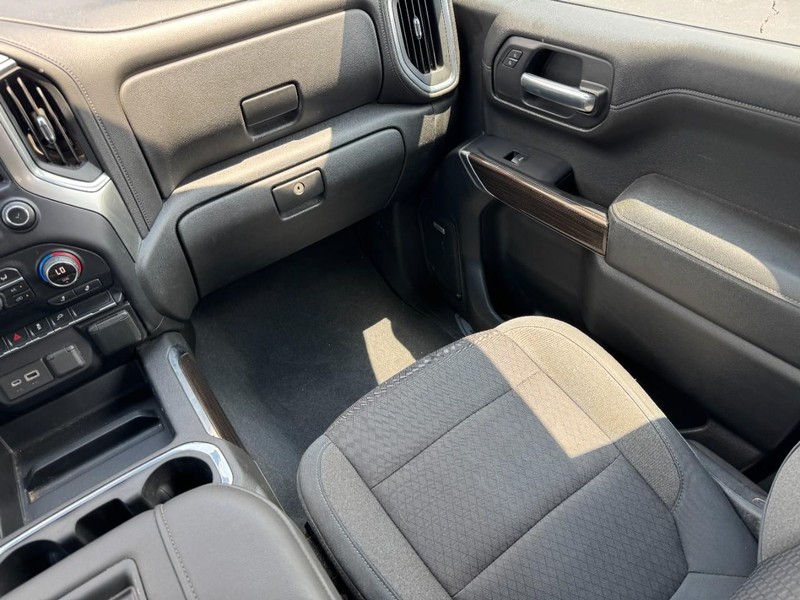 Chevrolet Silverado 1500 Vehicle Image 15
