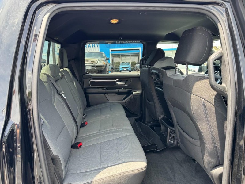 Ram 1500 Vehicle Image 10