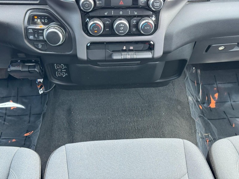 Ram 1500 Vehicle Image 14